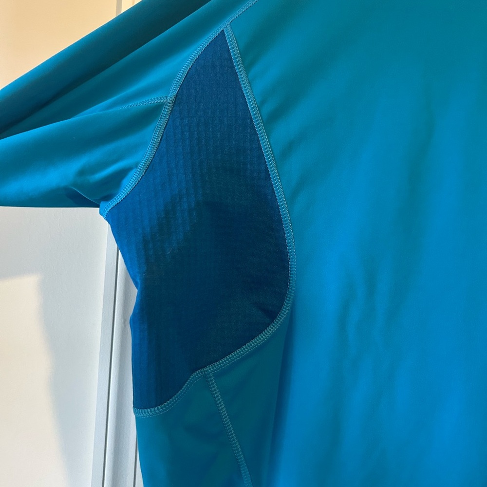 Blue Patagonia Full-Zip Jacket - Picture 9 of 9